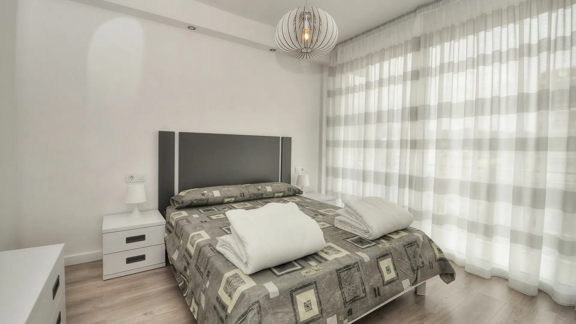Apartamento Sun Village Lloret de Mar 0*,